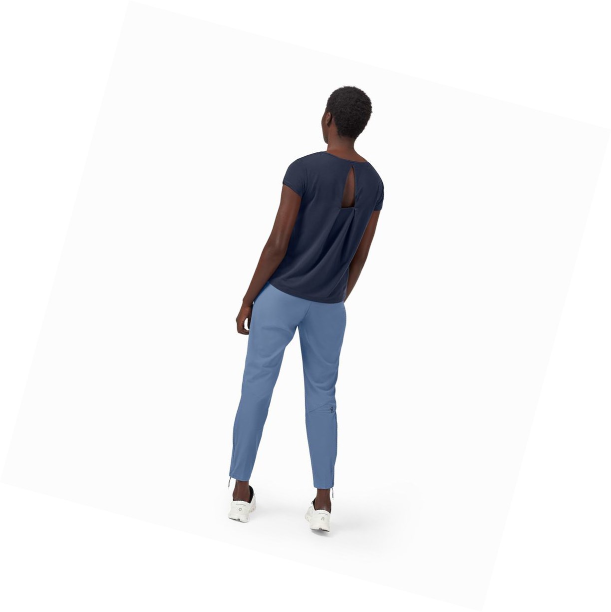 On Active-T Breathe T-shirts Damen Navy | 2940-BYRSK